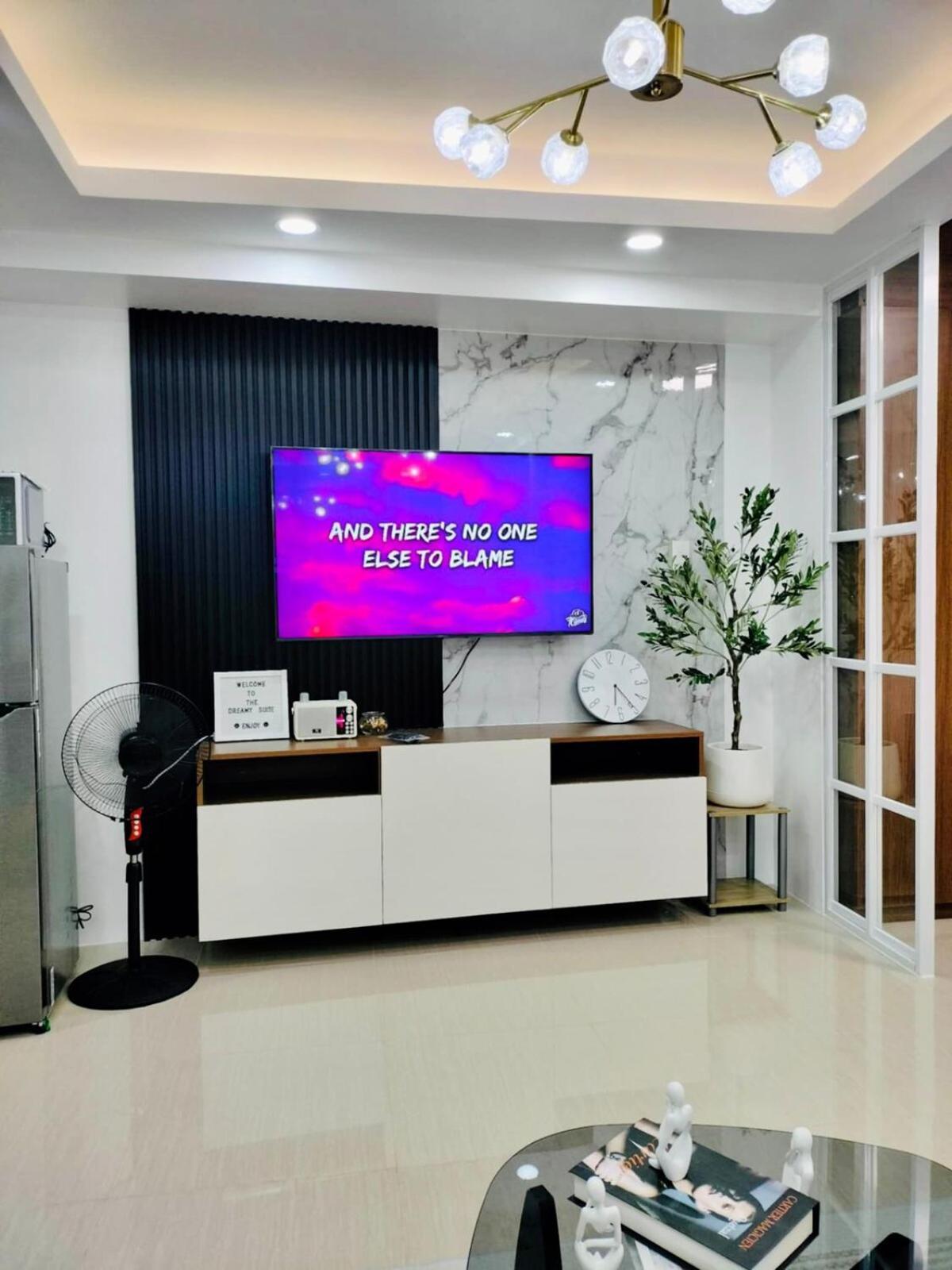 Newly Opened Near Moa & Airport With Ps4 And Karaoke Apartment